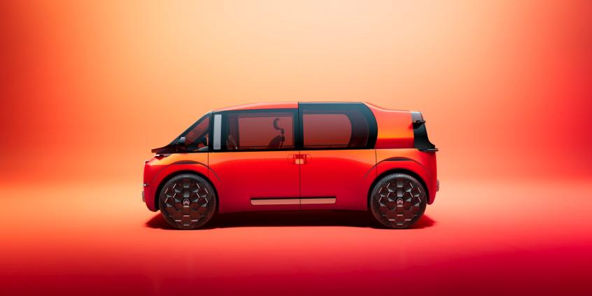 Citroën Elo mierzy niewiele ponad 4 m, a pomieści 6 osób. Intrygujący koncept