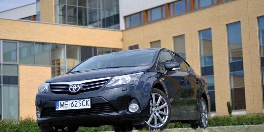 Toyota Avensis - z emeryta w nastolatka