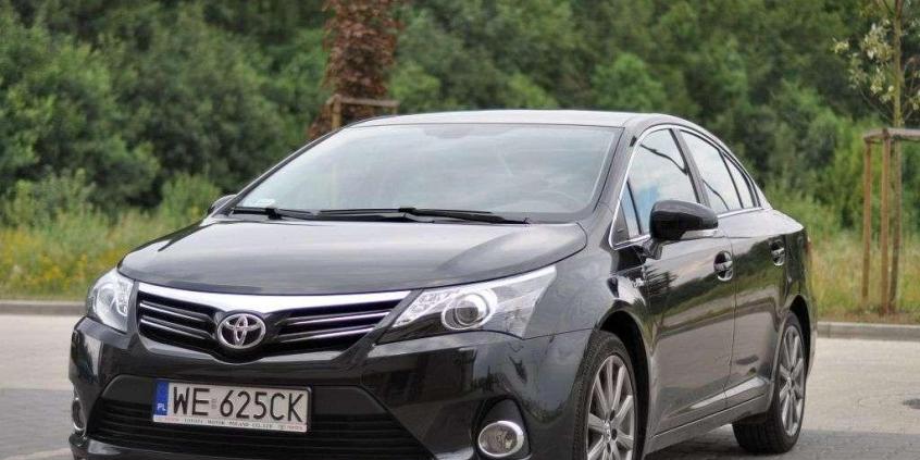 Toyota Avensis - z emeryta w nastolatka