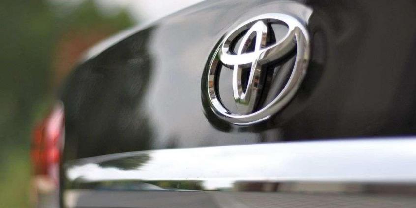 Toyota Avensis - z emeryta w nastolatka