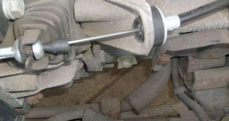 Opis techniczny Renault 19