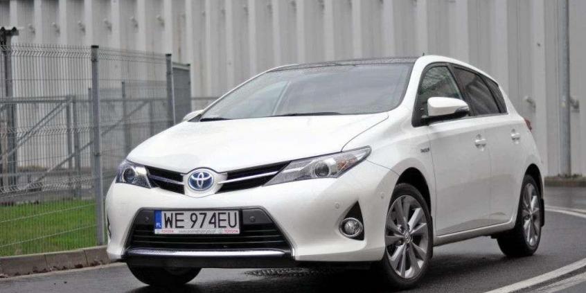 Toyota Auris Hybrid - Diesel? Nie, dziękuję...