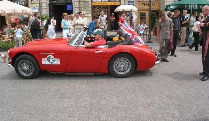 Staruszkowie ! &amp;#8211; ale dziarscy na Krakowskim Rynku