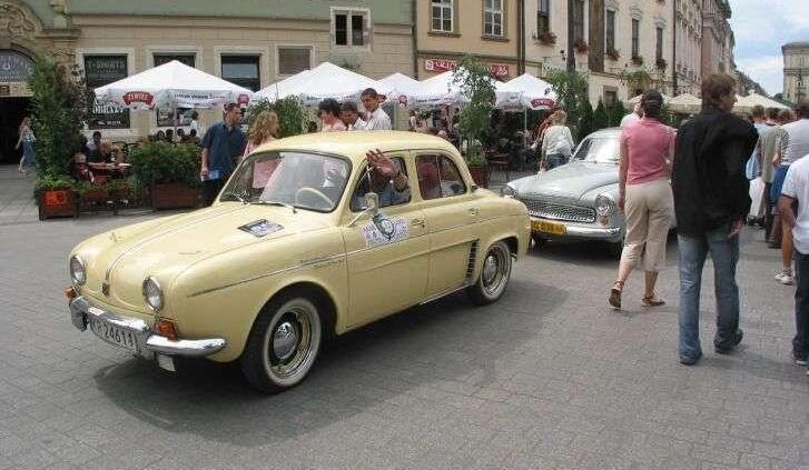 Staruszkowie ! &amp;#8211; ale dziarscy na Krakowskim Rynku