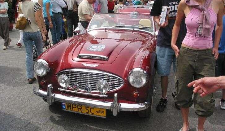 Staruszkowie ! &amp;#8211; ale dziarscy na Krakowskim Rynku