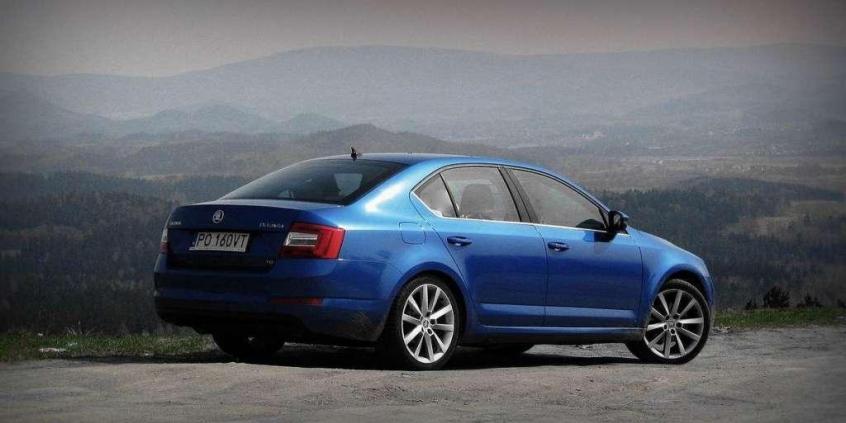 Lepszy diesel czy benzyna? Wybór silnika na podstawie nowej Octavii