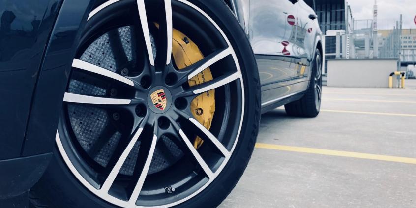 Porsche Cayenne Turbo – Touareg w przebraniu?