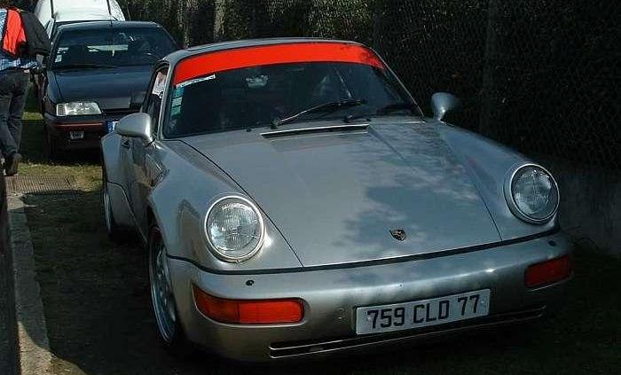 Mimo, że zamiast z ogierem, czy orłem kojarzy się z... rozdeptaną żabą - Porsche 911