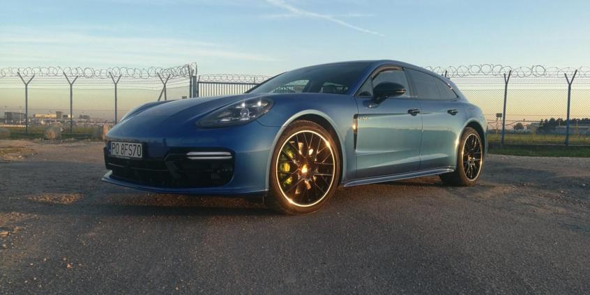Porsche Panamera E-Hybrid Sport Turismo – to małe pokrętło jest w stanie zmienić wszystko