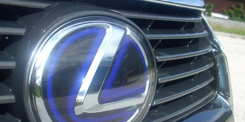 Rewolucja w ewolucji - Lexus GS