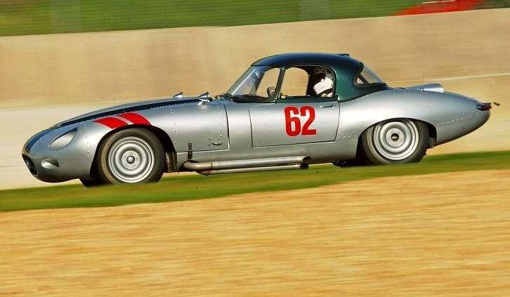 Najseksowniejszy samochód świata - Jaguar E-Type