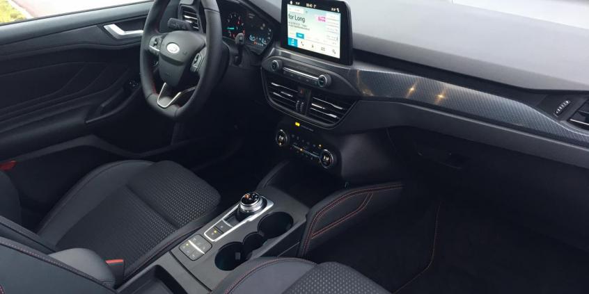 Prawie jak hot hatch! Nowy Ford Focus w wersji ST Line