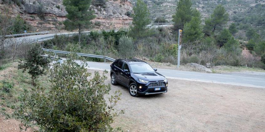 Po 25 latach zrobili to tak, jak trzeba! Nowa Toyota RAV4