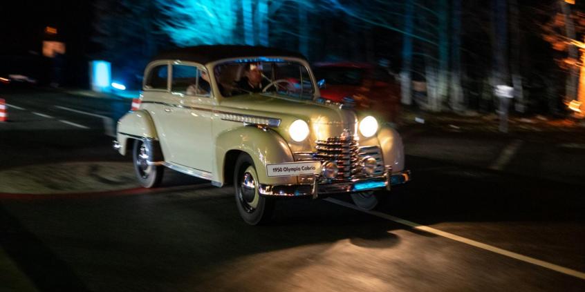 Czy stara motoryzacja była lepsza? Opel i 120 lat oświetlenia w samochodach
