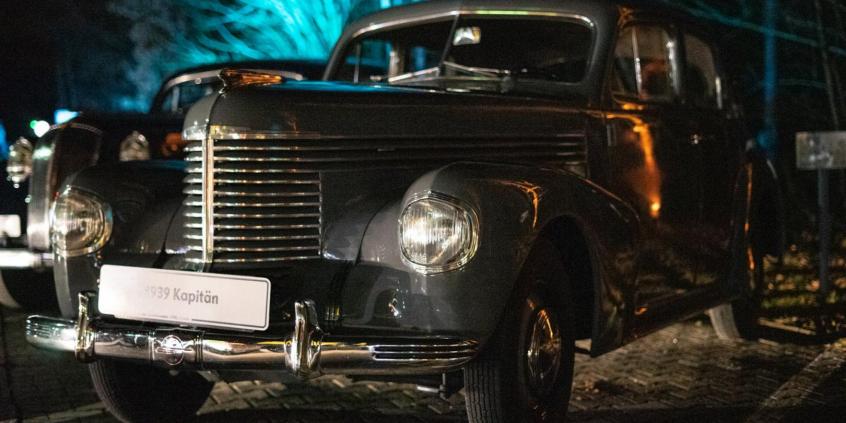 Czy stara motoryzacja była lepsza? Opel i 120 lat oświetlenia w samochodach