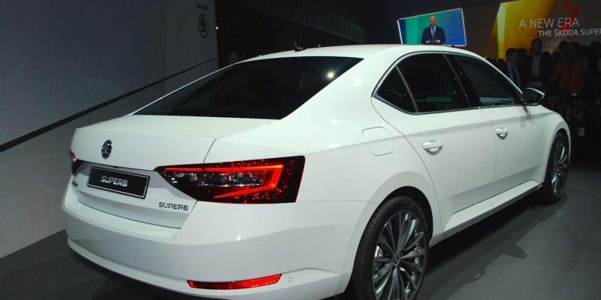 Nowa Skoda Superb - czeski kryształ