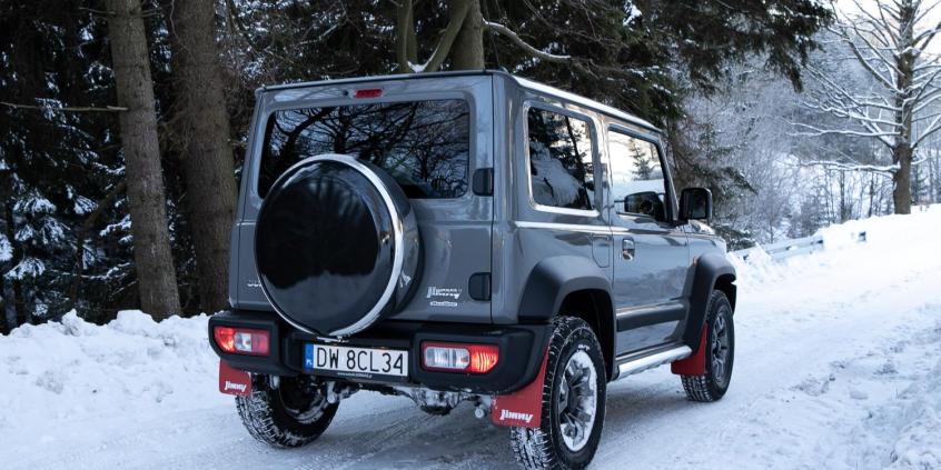 Nowe Suzuki Jimny – dokładnie takie powinno być auto terenowe!