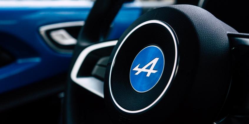 Alpine A110 – wygląda jak zabawka. Czy nią jest?