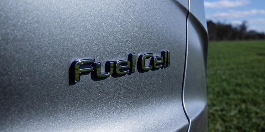 Wodorowy Hyundai Nexo – jeżdżąc tym autem, oczyszczasz powietrze! 