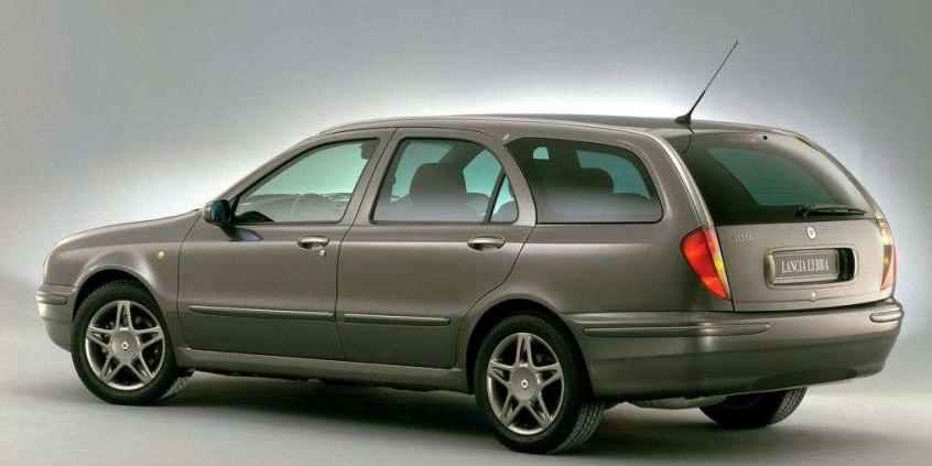 Lancia Lybra - urocza Włoszka
