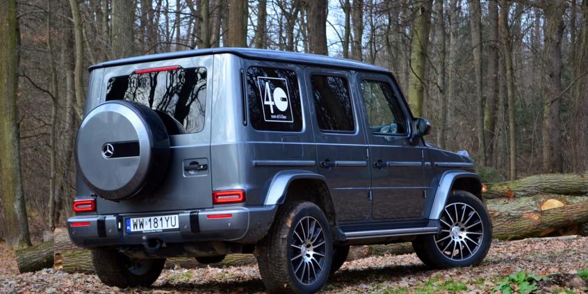 Mercedes G350d – 40 lat i ponad 200 koni więcej