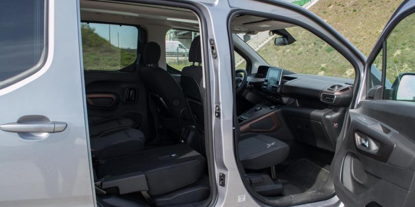 Opel Combo Life kontra Peugeot Rifter – starcie kombivanów!