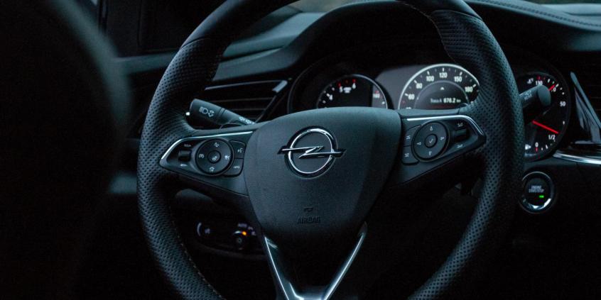 Opel Insignia Grand Tourer GSI. Zapowiedź czy zamiennik OPC?