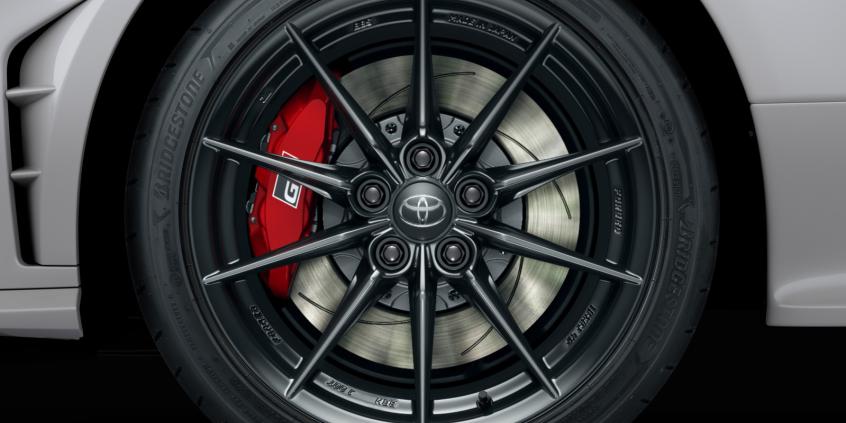 Toyota GR Yaris 2026 zyskała mniejszą kierownicę i nową charakterystykę prowadzenia