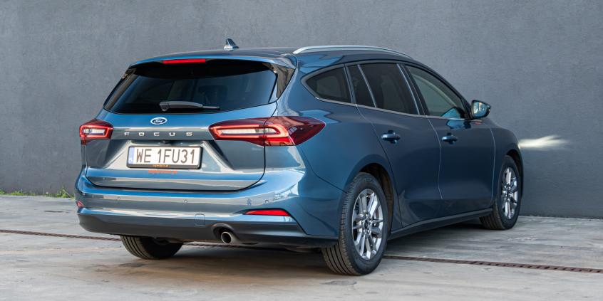 Test: Ford Focus Kombi 1.5 EcoBlue A8 Titanium X był królem flot, a teraz zyskuje jako tanie rodzinne auto w trasy