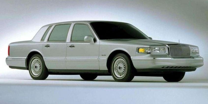 TOP 10| Limuzyny z drugiego rzędu