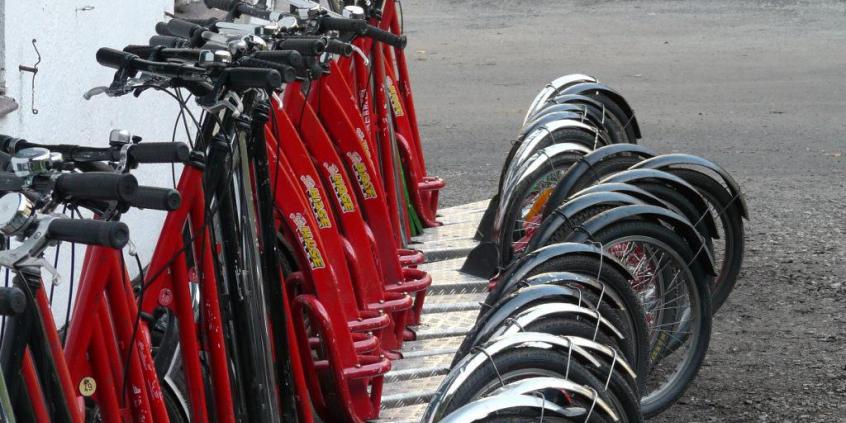 Już wiemy, jak będzie uregulowany ruch elektrycznymi hulajnogami