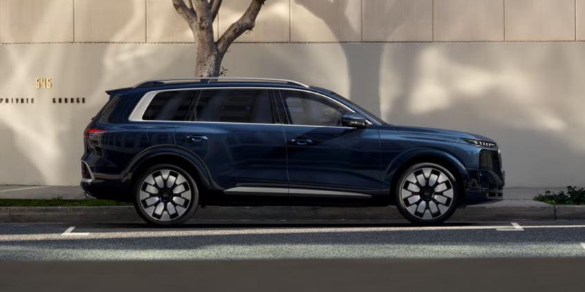 Audi Q9 debiutuje w Polsce. To ogromny SUV z dieslem i kapitańskimi fotelami