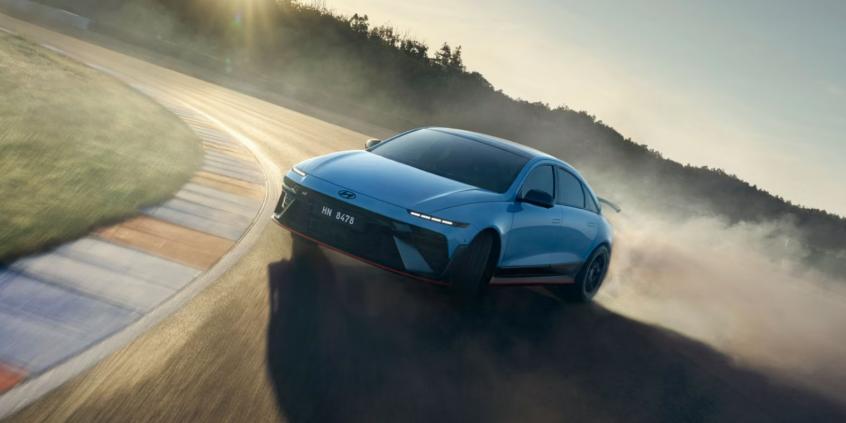 Hyundai IONIQ 6 N rzuca wyzwanie V8. Elektryk, który zaskakuje osiągami