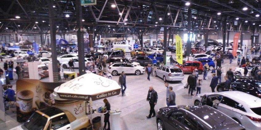 Karuzela z atrakcjami