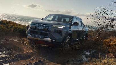 Nowa Toyota Hilux debiutuje w Polsce. Diesel 204 KM i elektryk w jednej gamie