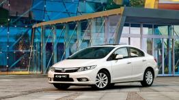 Honda Civic IX Sedan - widok z przodu
