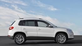 Volkswagen Tiguan - prawy bok