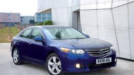 Honda Accord VIII Sedan - prawy bok