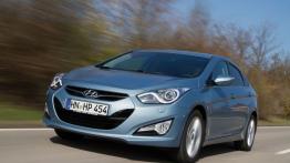 Hyundai i40 sedan - widok z przodu