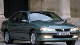 Peugeot 406 Sedan - widok z przodu