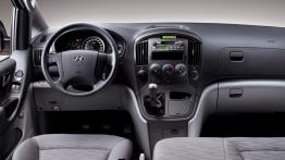 Hyundai H1 Van - pełny panel przedni