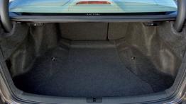 Honda Accord VIII Sedan - bagażnik