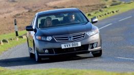 Honda Accord VIII Sedan - widok z przodu