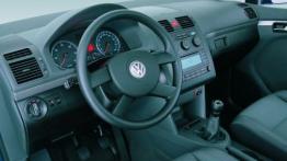 Volkswagen Touran - pełny panel przedni