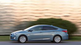 Hyundai i40 sedan - lewy bok