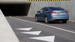 Hyundai i40 sedan - widok z tyłu