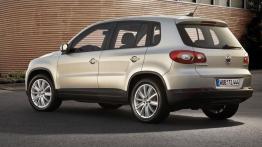 Volkswagen Tiguan - lewy bok