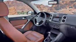 Volkswagen Tiguan - kokpit