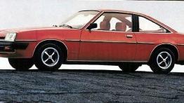 Opel Manta - lewy bok