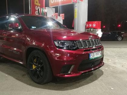 #Jeep #GrandCherokee #Trackhawk #CircleK #tankowanie